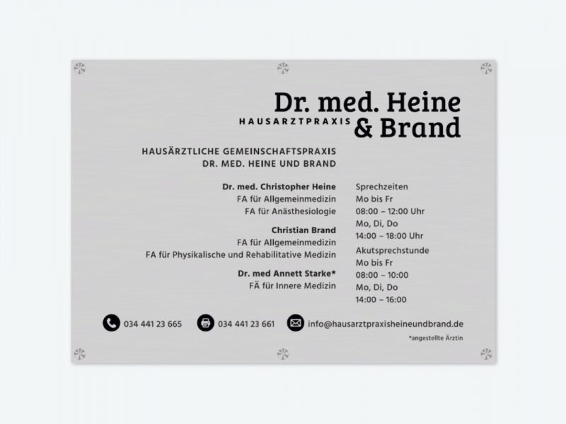 Gestaltung Praxisschild Hausarztpraxis Heine & Brand